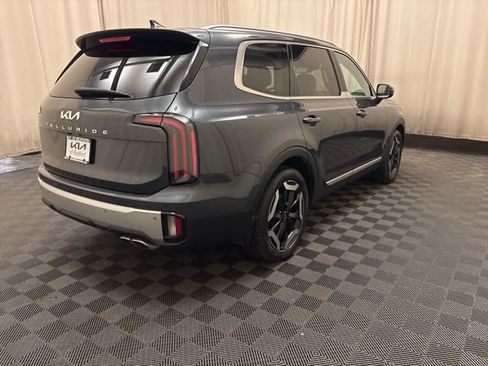 Used 2023 Kia Telluride EX image 8