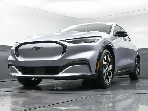 Used 2022 Ford Mustang Mach-E Premium image 47