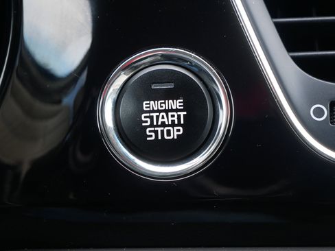 Used 2016 Kia Sedona EX image 29