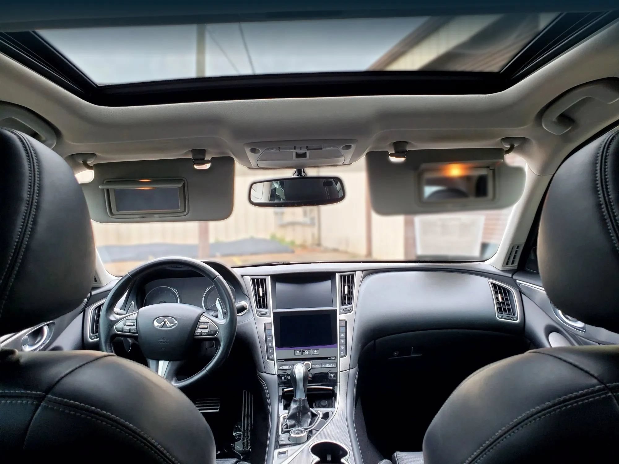 Used 2015 INFINITI Q50 RWD image 2