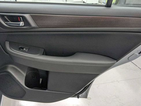 Used 2017 Subaru Legacy 3.6R Limited image 27