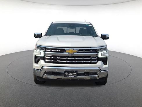 Used 2023 Chevrolet Silverado 1500 LTZ AWD/4WD image 2