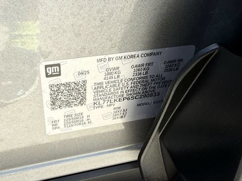 Certified 2025 Chevrolet Trax ACTIV FWD image 34