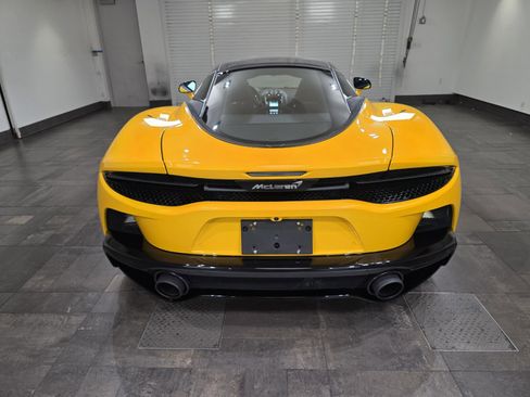 Used 2022 McLaren GT image 5