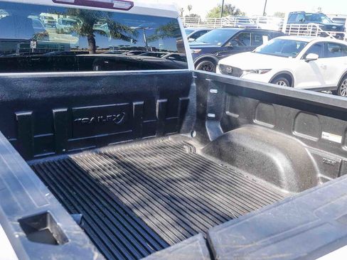 Used 2024 GMC Sierra 1500 SLT image 22