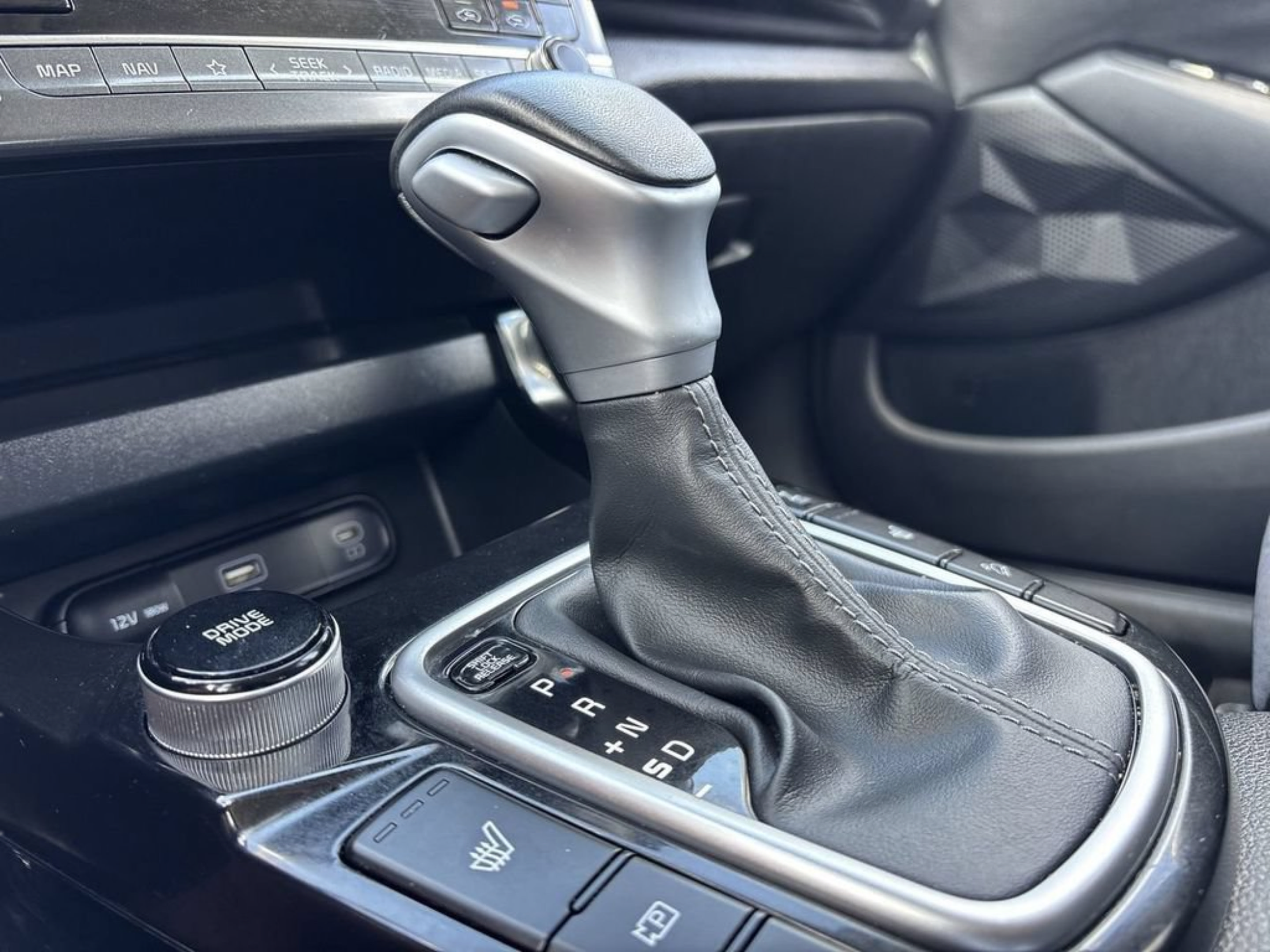 Used 2024 Kia Seltos X-Line AWD/4WD image 29