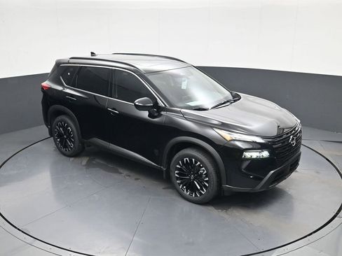 New 2026 Nissan Rogue Dark Armor image 3