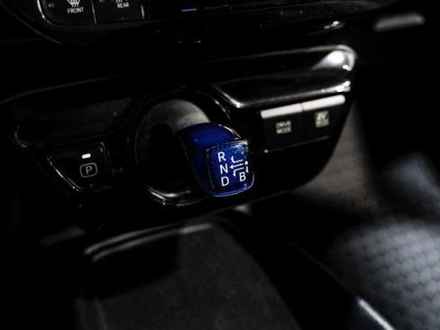 Used 2020 Toyota Prius LE FWD image 24