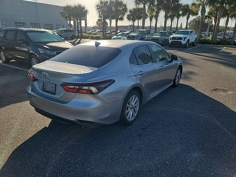Certified 2022 Toyota Camry LE image 3