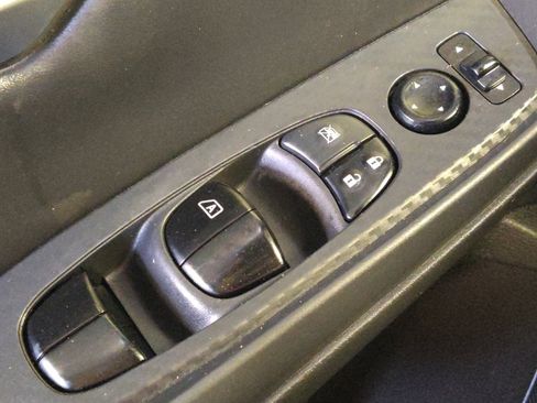 Used 2022 Nissan Sentra SV FWD image 27