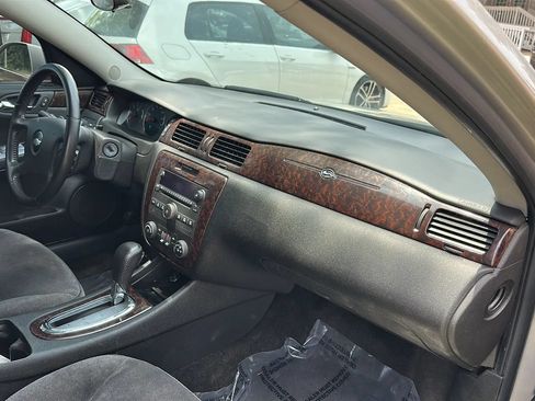 Used 2012 Chevrolet Impala LT FWD image 22