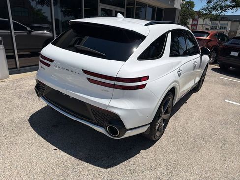 Used 2023 Genesis GV70 2.5T w/ Sport Prestige Package AWD/4WD image 2