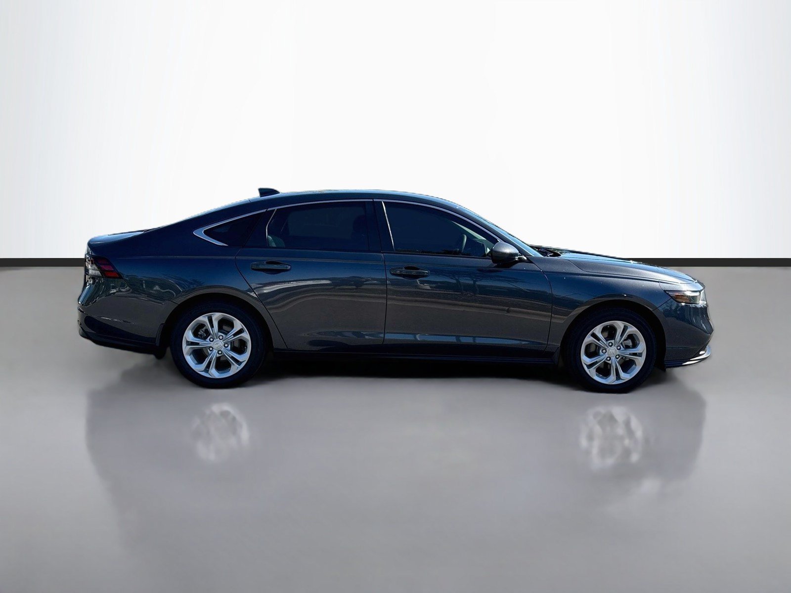 Used 2025 Honda Accord LX image 8