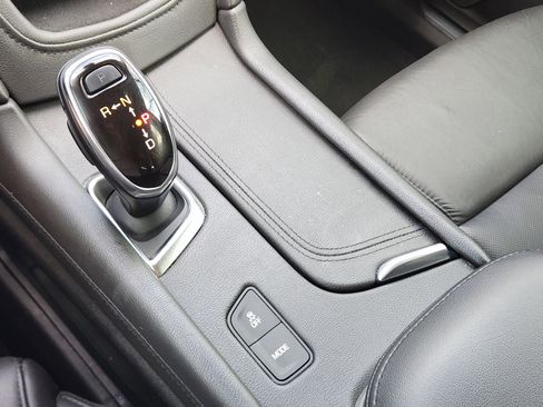 Used 2018 Cadillac XT5 Premium Luxury image 28