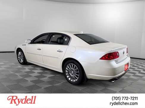Used 2009 Buick Lucerne Super image 3
