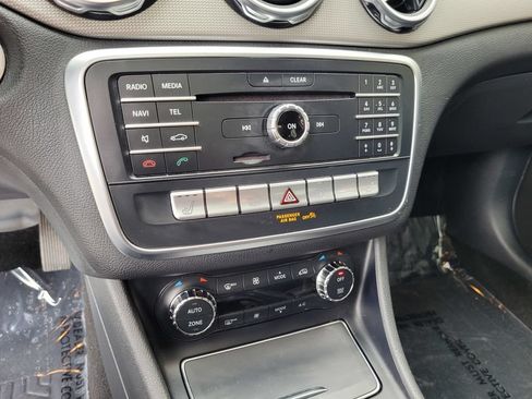 Used 2018 Mercedes-Benz GLA 250 image 20