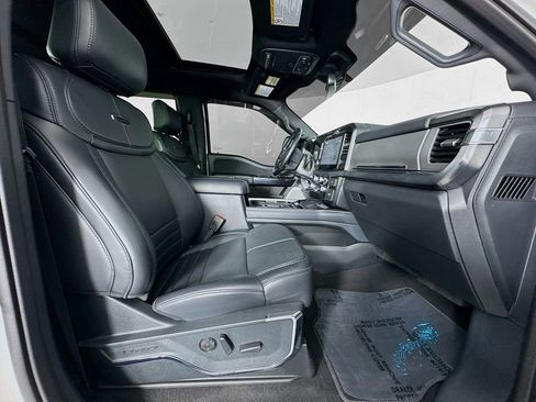 Used 2025 Ford F350 Platinum w/ FX4 Off-Road Package AWD/4WD image 35