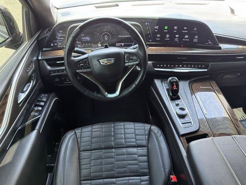 Used 2024 Cadillac Escalade Sport Platinum AWD/4WD image 12