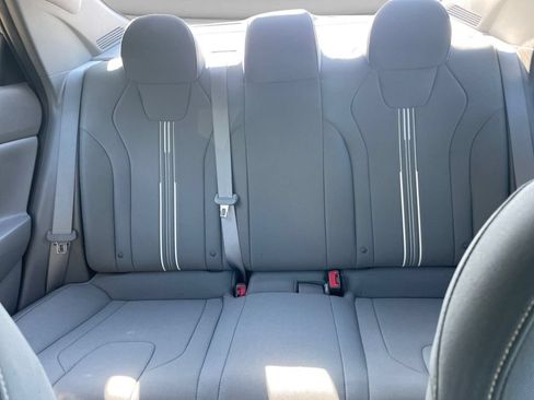Used 2023 Hyundai Elantra SEL w/ Convenience Package FWD image 29