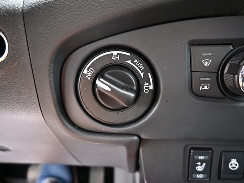 Certified 2024 Nissan Frontier PRO-4X w/ Pro Convenience Package AWD/4WD image 27