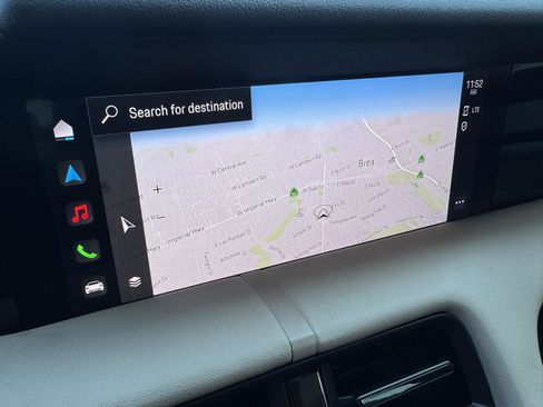 Used 2021 Porsche Taycan image 26