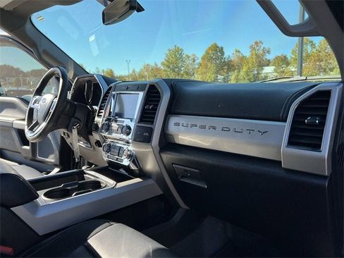 Used 2021 Ford F350 Lariat w/ Chrome Package image 29