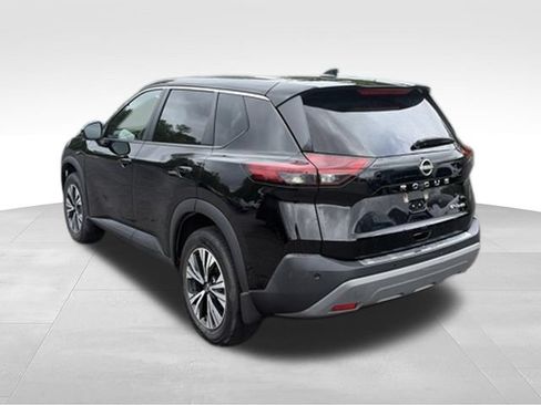 Used 2022 Nissan Rogue SV AWD/4WD image 5