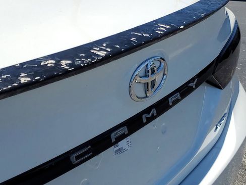 Used 2022 Toyota Camry XSE image 6