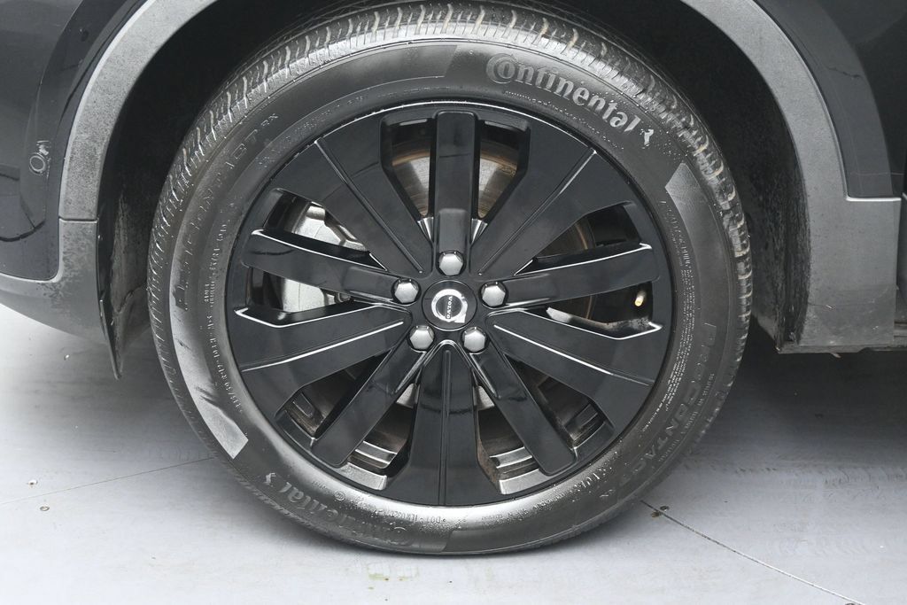 Used 2023 Volvo C40 P8 Recharge Plus AWD/4WD image 33