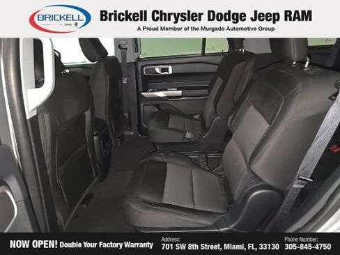 Used 2023 Ford Explorer XLT RWD image 9