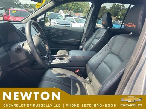 Used 2025 Honda Ridgeline TrailSport image 4