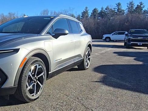 New 2026 Chevrolet Equinox EV LT w/ LPO, All-Weather Mat Package image 40