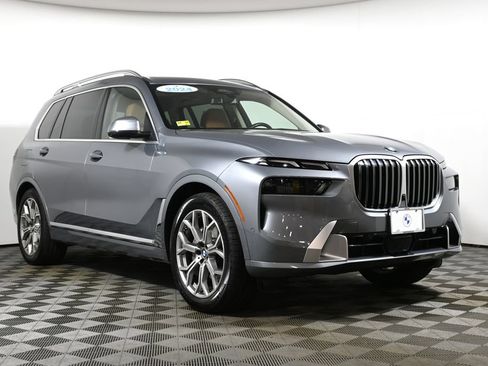 Certified 2024 BMW X7 xDrive40i w/ Premium Package AWD/4WD image 9