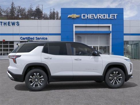 New 2026 Chevrolet Equinox LT w/ Convenience Package II image 5