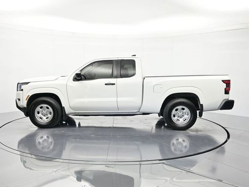Used 2022 Nissan Frontier S RWD image 8