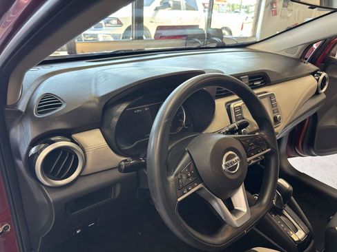 Used 2020 Nissan Versa SV w/ Trunk Package FWD image 14