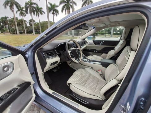 Used 2019 Lincoln Continental Black Label image 20