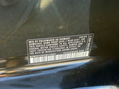 Used 2025 Volkswagen Golf R Black Edition AWD/4WD image 34