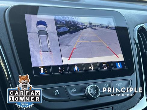 Used 2022 Chevrolet Equinox RS w/ Infotainment Package image 24