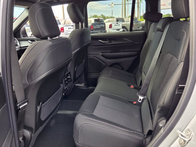 New 2026 Jeep Grand Cherokee Laredo X RWD image 12
