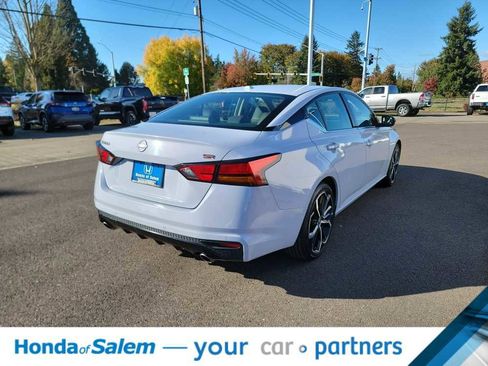 Used 2023 Nissan Altima 2.5 SR image 22