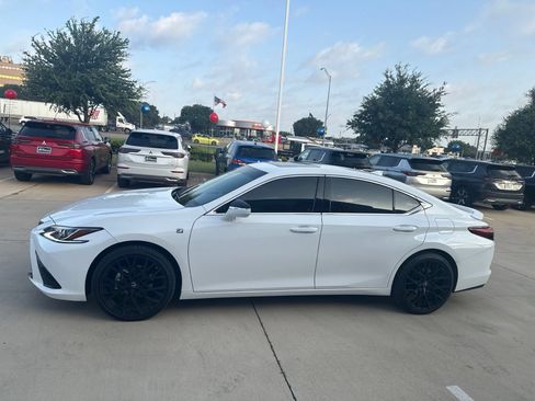 Used 2024 Lexus ES 350 F Sport w/ Accessory Package (Z2) FWD image 3