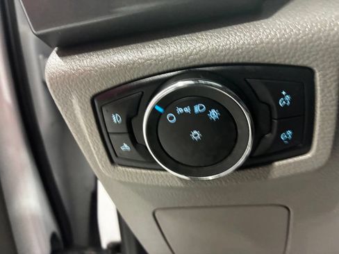 Used 2016 Ford F150 XLT AWD/4WD image 17
