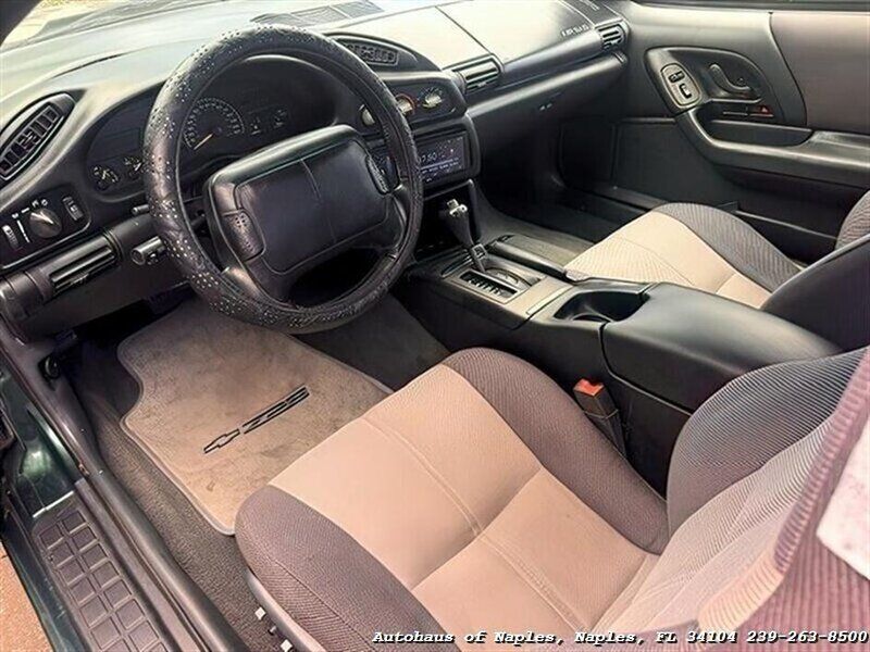 Used 1995 Chevrolet Camaro Z28 RWD image 27