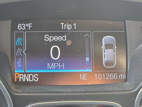 Used 2016 Ford Escape Titanium w/ Equipment Group 301A AWD/4WD image 12