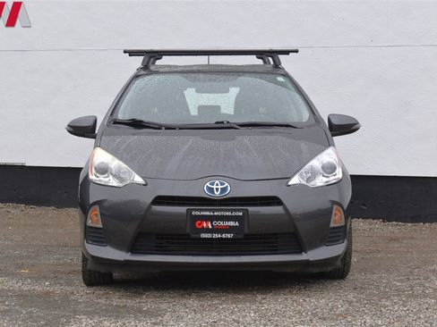 Used 2013 Toyota Prius C Two image 7