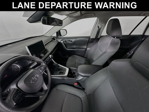 Certified 2025 Toyota RAV4 XLE AWD/4WD image 5