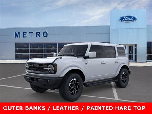 New 2025 Ford Bronco Outer Banks image 2