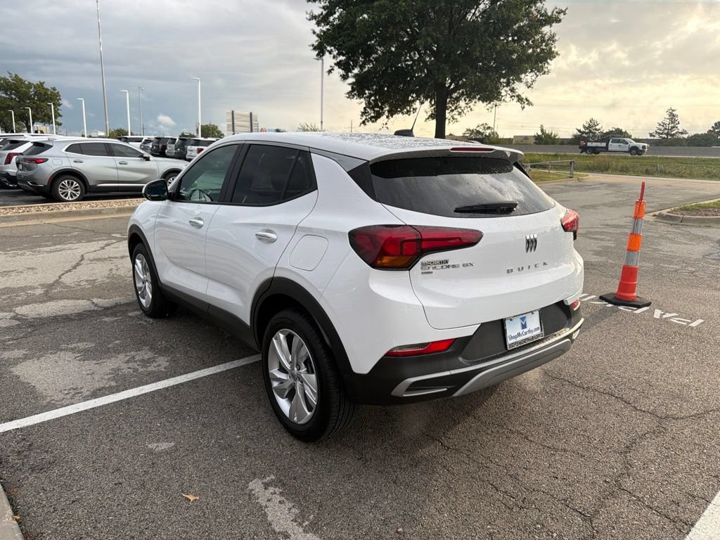 Used 2025 Buick Encore GX Preferred AWD/4WD image 5