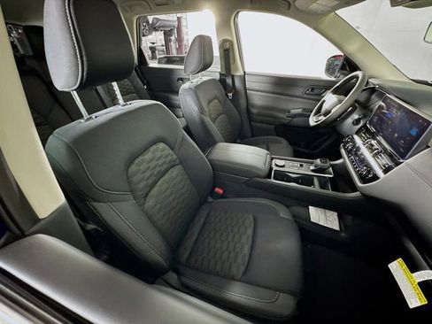 New 2026 Nissan Pathfinder SV AWD/4WD image 25